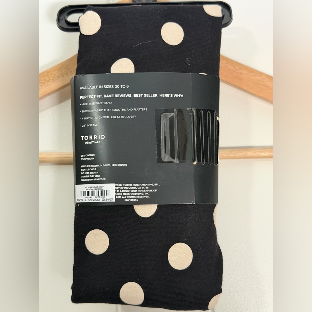 NWT torrid Black Leggings with Cream Polka Dot Print - Picture 2 of 3